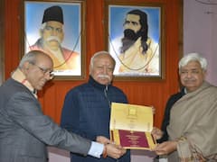 राम मंद‍िर प्राण प्रत‍िष्‍ठा समारोह का RSS चीफ मोहन भागवत को म‍िला न‍िमंत्रण, नृपेंद्र मिश्रा-आलोक कुमार ने की मुलाकात   