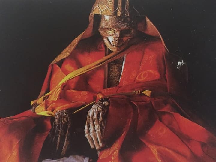 Sokushinbutsu the monks who spents years turning themselves into mummies whie alive વિશ્વમાં સૌથી મુશ્કેલ તપસ્યા કરે છે આ સાધુઓ.. વર્ષો સુધી રહે છે ભૂખ્યા ને પછી પી લે છે ઝેર