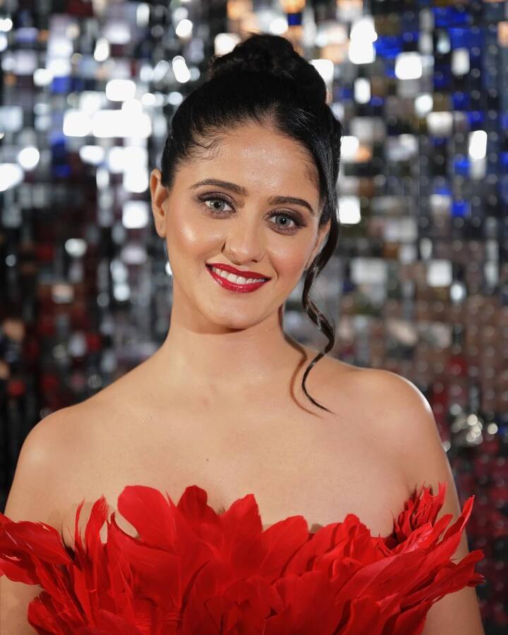 'गुम है किसी के प्यार में' स्टार ऐश्वर्या शर्मा और आयशा सिंह पहले दोस्त थीं लेकिन बाद में चीजें खराब हो गईं.