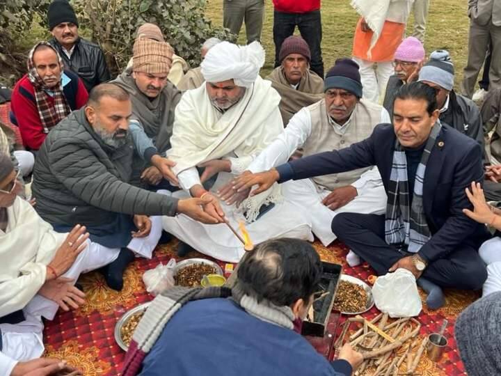 Delhi palam 360 Khap paid tribute to Raja Nahar Singh demand Dhansa stand made place of inspiration ann दिल्ली 360 खाप ने राजा नाहर सिंह को दी श्रद्धांजलि, प्रेरणास्थल बने ढांसा स्टैंड, मुगलों के नाम वाले सड़कों के बदले जाएं नाम 