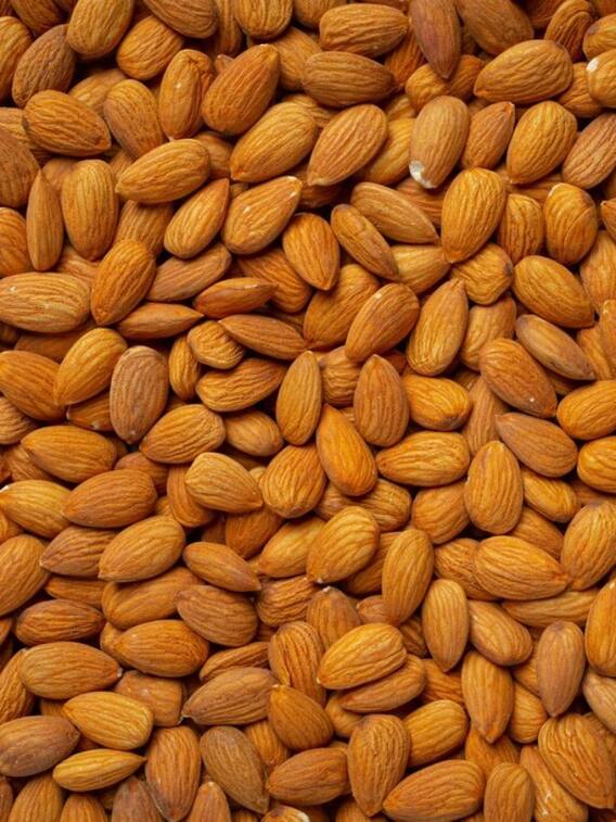 सुबह या शाम, बादाम कब खाने चाहिए?