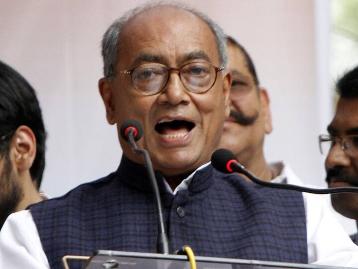 MP Politics: 'नरसिम्हा राव शंकराचार्यों से करवाना चाहते थे मंदिर का कार्य, VHP से नहीं', दिग्विजय का बीजेपी पर हमला Digvijaya Singh targets BJP RSS and VHP statement on Sanatan Dharma MP Politics: 'नरसिम्हा राव शंकराचार्यों से करवाना चाहते थे मंदिर का कार्य, VHP से नहीं', दिग्विजय का बीजेपी पर हमला