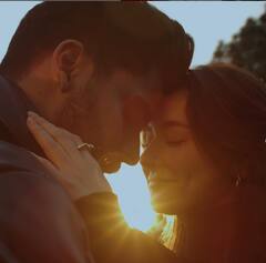 Hania Aamir: ਹਾਨੀਆ ਆਮਿਰ ਨੇ ਮਿਸਟਰੀ ਮੈਨ ਨਾਲ ਸ਼ੇਅਰ ਕੀਤੀਆਂ ਰੋਮਾਂਟਿਕ ਤਸਵੀਰਾਂ, ਕੀ ਇਸ ਗਾਇਕ ਨੂੰ ਡੇਟ ਕਰ ਰਹੀ ਪਾਕਿਸਤਾਨੀ ਅਦਾਕਾਰਾ ?