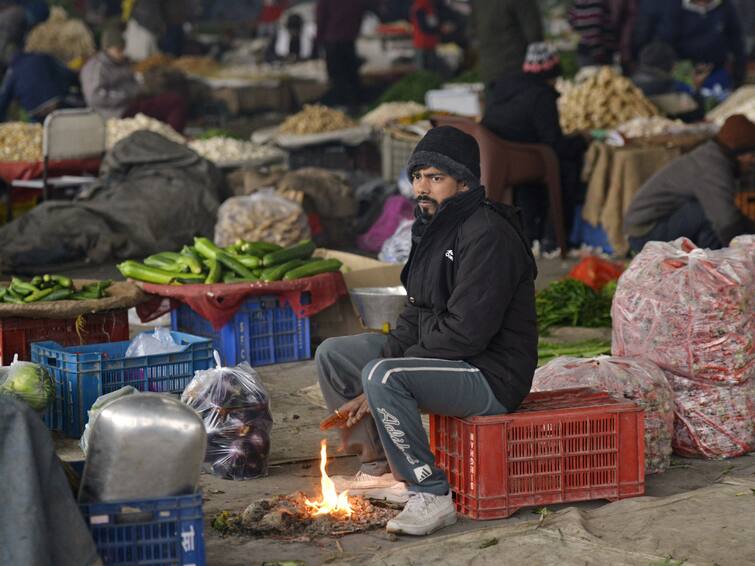 Weather Update Today North India Continues To Brave Cold Delhi Shivers At 7 Point 1 Degrees Celsius IMD AQI Winter 2024 North India Continues To Brave Cold, Delhi Shivers At 7.1°C