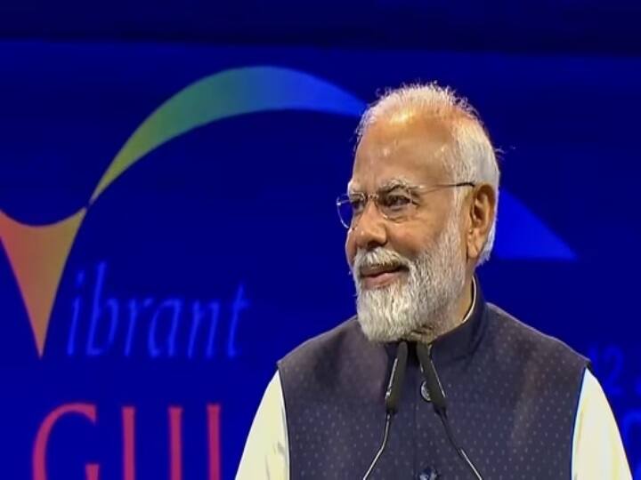 PM Modi at Vibrant Gujarat summit says Will make India a developed nation in next 25 years PM Modi : 
