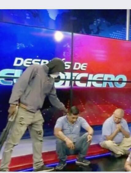 ਟੀਵੀ ਸਟੂਡੀਓ ਨੂੰ ਗੈਂਗਸਟਰਾਂ ਨੇ ਕੀਤਾ ਹਾਈਜੈਕ