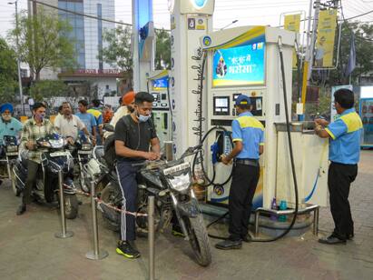 petrol and diesel price chennai on January 30th 2024 know full details Petrol Diesel Price Today: இன்றைய அதிரடி மாற்றம் என்ன?  சென்னையில் பெட்ரோல், டீசல் விலை நிலவரம் இதுதான்..!
