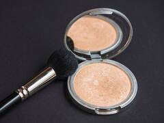 रोजाना कॉम्पैक्ट पाउडर इस्तेमाल करने से होते हैं ये नुकसान