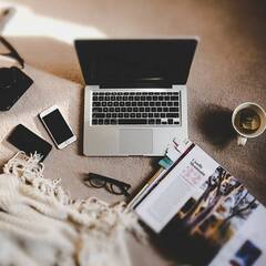 Health Care: ਲੈਪਟਾਪ 'ਤੇ ਕੰਮ ਕਰਦੇ ਸਮੇਂ ਕਿਤੇ ਤੁਸੀਂ ਵੀ ਤਾਂ ਨਹੀਂ ਕਰਦੇ ਆਹ ਗਲਤੀਆਂ