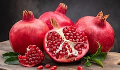 महिलांपासून ते पुरुषांपर्यंत फर्टिलिटी वाढवण्यासाठी 'हे' फळ अत्यंत गुणकारी; मिळतात जबरदस्त फायदे