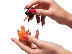 તમે પણ વધુ પડતી નેલ પોલીશ લગાવો છો તો સાવધાન, સ્વાસ્થ્ય પર થાય છે આ ખરાબ અસર