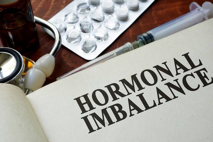 Hormone Balancing foods : ઘણા ખોરાક શરીરમાં હોર્મોનલ અસંતુલનને વધારે છે. ઘણી ખાદ્ય વસ્તુઓ હોર્મોન્સને સંતુલિત કરે છે. જાણો આવા 6 ખોરાક જે હોર્મોન સંતુલન વધારવામાં મદદ કરે છે
