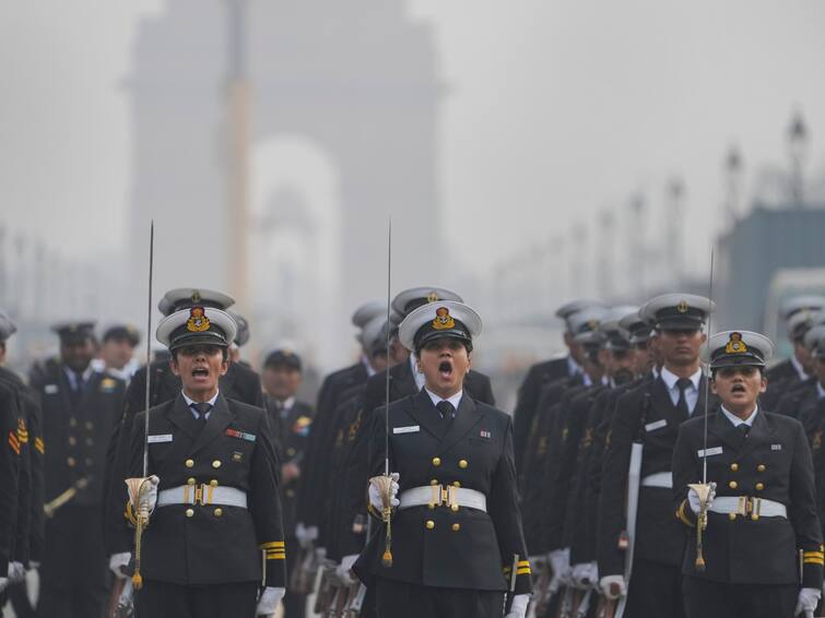 Republic Day 2024 Parade Rehearsals Underway At Delhi Kartavya Path Mercury Dips To 7 Point 1 Degrees Celsius Republic Day 2024: Troops Brave Chilly Morning To Prepare For Grand Parade: Video