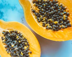 Papaya bad food Combination : पपई आरोग्यासाठी उपयुक्त, मात्र हे घटक पपई सोबत खाऊ नका!