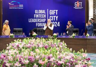 PM Narendra Modi participated in the Global FinTech Leadership Forum at Gift City Vibrant Gujarat 2024: ભારતને ફિનટેક સિટી તરીકે વિકસિત કરવા ઉદ્યોગપતિઓનું ગીફ્ટ સીટી ખાતે આહવાન