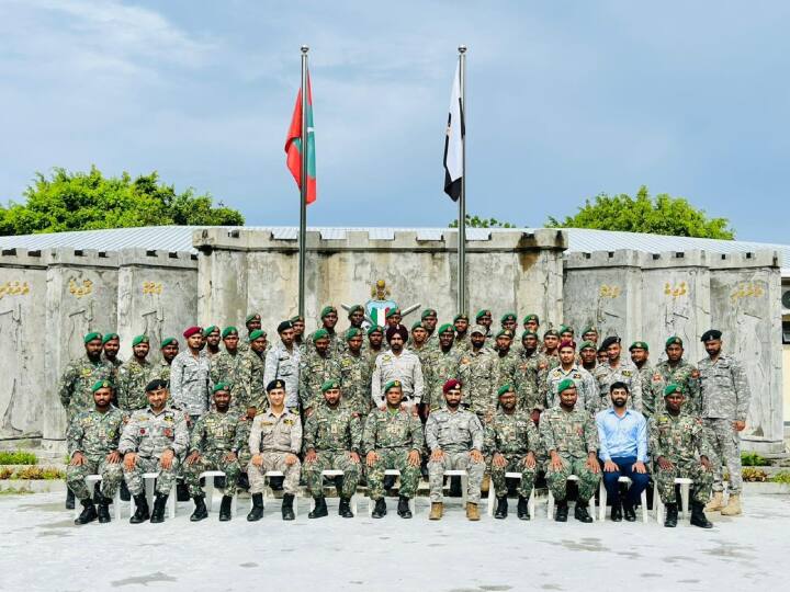 भारतीय सेना की तुलना अगर मालदीव से करें तो इसमें जमीन-आसमान का फर्क है. एक तरफ भारत दुनिया में सेना के मामले में चौथे स्थान पर है,दूसरी तरफ मालदीव 160 वें स्थान पर है.