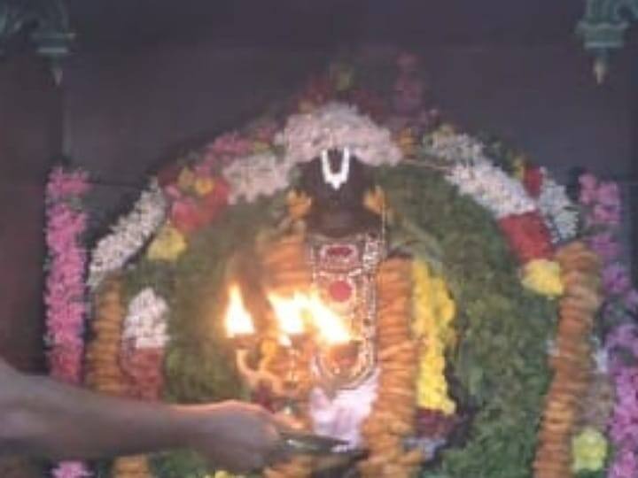 Hanuman Jayanti Celebration at Sri Rukmani Sametha Bandarinathan Temple in karur - TNN கரூர் ஸ்ரீ ருக்மணி சமேத பண்டரிநாதன் ஆலயத்தில் அனுமன் ஜெயந்தி விழா