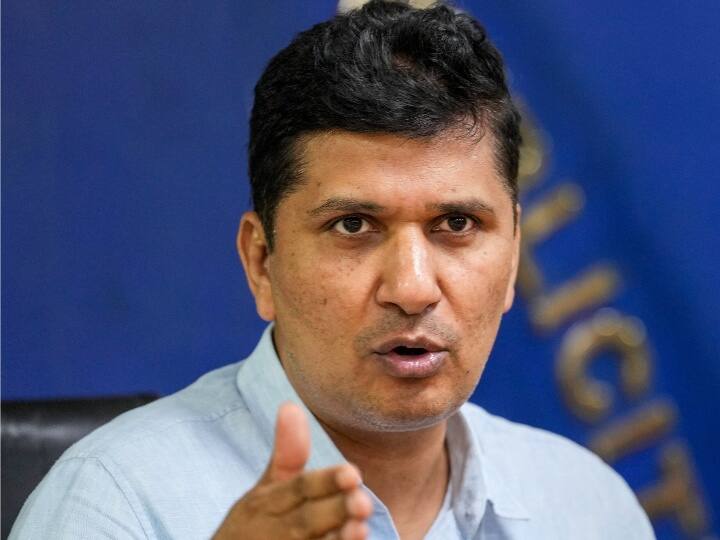 AAP Leader And Delhi Cabinet Minister Saurabh Bhardwaj reaction On Real Shiv Sena Maharashtra Assembly Speaker statement Delhi: ‘असली शिवसेना’ वाले फैसले पर AAP की प्रतिक्रिया, सौरभ भारद्वाज बोले- उद्धव ठाकरे की...'