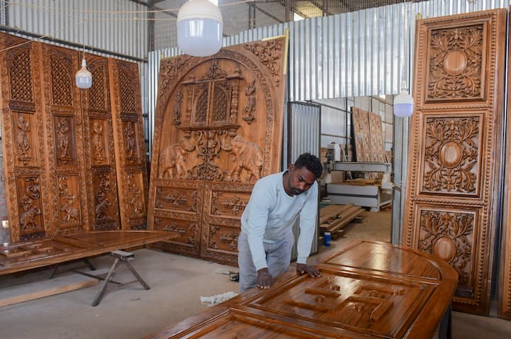 రామ మందిరంలోని వివిధ ద్వారాలకు తలుపులు రెడీ