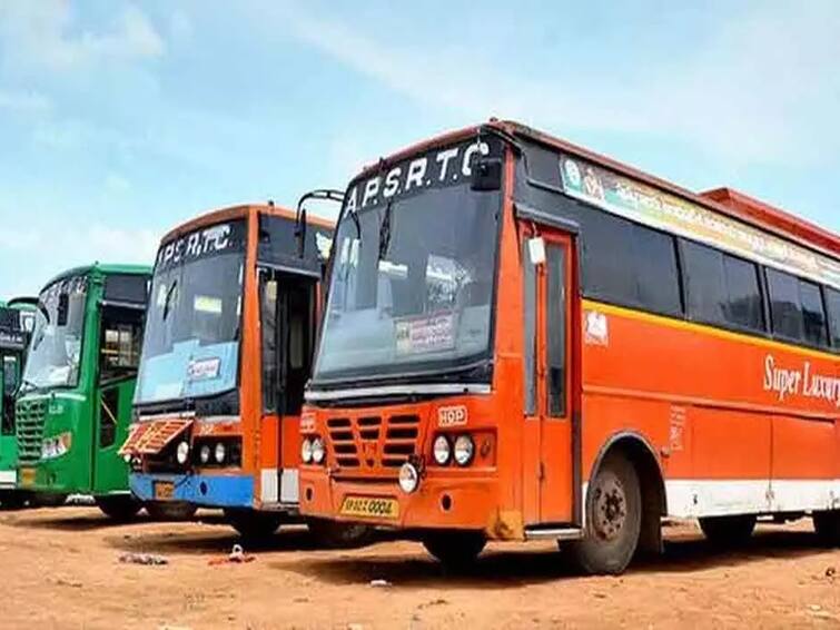 Sankranti special buses APSRTC Run 1000 Special Buses From Telangana APSRTC Special Buses : సంక్రాంతికి ఇంటికి వెళ్లే వారికి గుడ్ న్యూస్, వెయ్యి స్పెషల్ బస్సులు