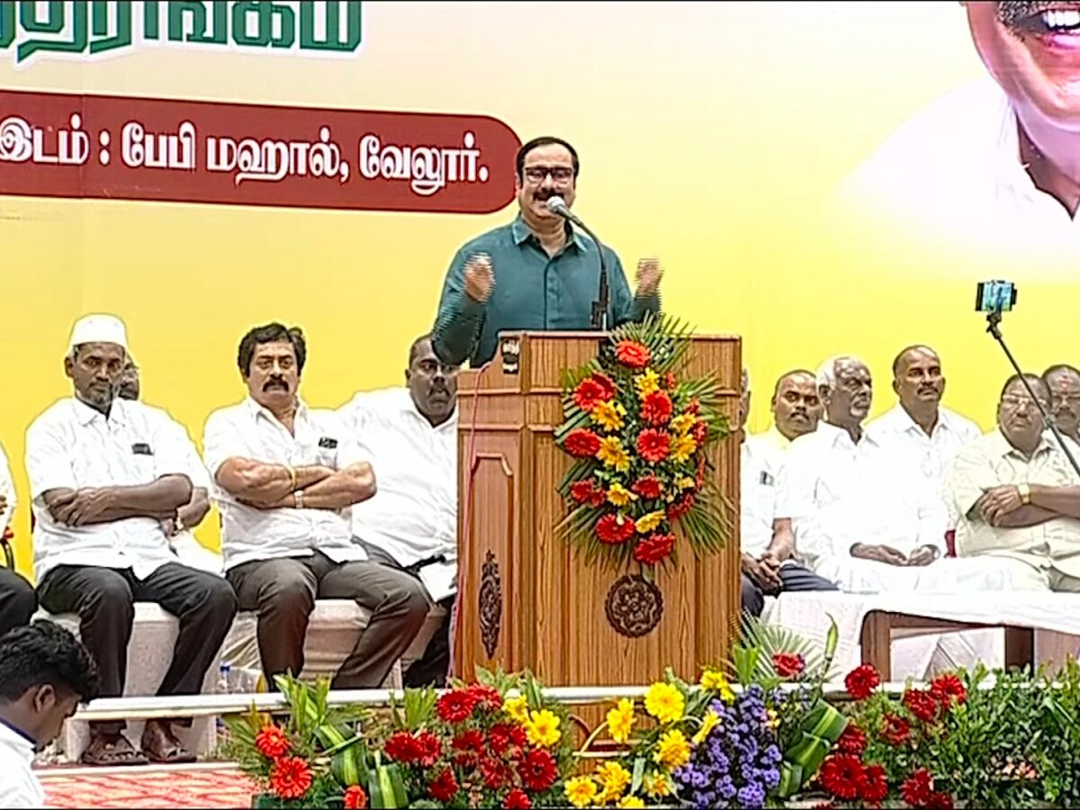 “ஏதே இப்போ டீசண்டாக கருத்தரங்கு நடத்தி வருகிறோம், எங்களை....” - அன்புமணி ஆவேச பேச்சு