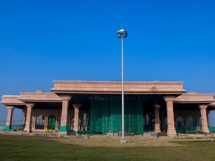 राम मंदिर उद्घाटन से पहले महर्षि वाल्मिकी अंतरराष्ट्रीय हवाई अड्डे से इस सप्ताह कई सीधी उड़ानें शुरू होने जा रही हैं.