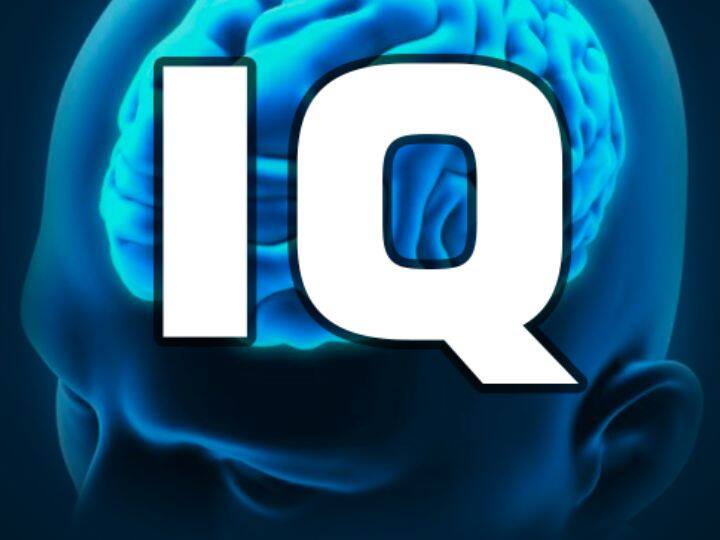 आमतौर पर ऐसे क्विज और ऐसे ऑप्टिकल इल्यूजन गेम आपकी इंटेलिजेंस को चेक करने के लिए होते हैं. आपका आईक्यू लेवल कितना है. इस गेम के जरिए पता लगाया जा सकता है. आपके सामने तस्वीर होती है लेकिन फिर भी आप उस तस्वीर में वह छुपी हुई चीज आसानी से नहीं देख पाते आपका दिमाग कंफ्यूज हो जाता है.
