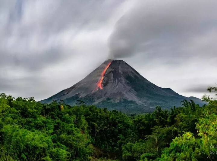 वहीं ज्वालामुखी के फटने से उस क्षेत्र में बहुत दिनों तक बारिश होने और बिजली कड़कने की घटनाएं होती रहती हैं. जिससे वहां रहने वाले लोगों को खासी परेशानियों का सामना करना पड़ता है.