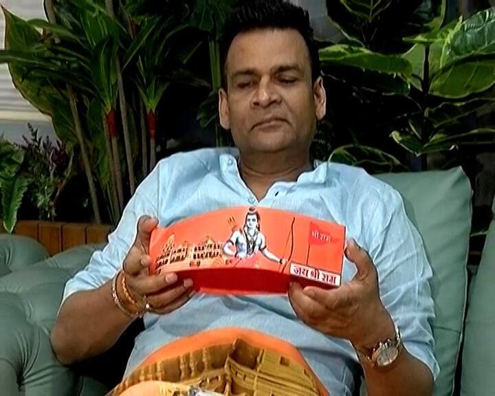 Ram Mandir News: Ram Topi- Ram Cap has made in the Surat for the Ram Bhakt in India, Local News Ram Topi: રામ ભક્તો માટે સુરતમાં બની રહી છે 'રામ ટોપી', 22મીએ લાખોના માથે દેખાશે આ કેસરિયા ટોપી