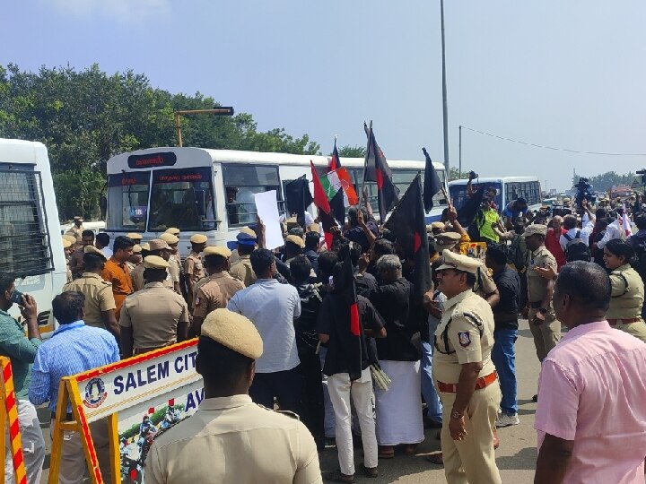 ஆளுநர் சேலம் வருகைக்கு எதிர்ப்பு தெரிவித்து மாணவ அமைப்புகள் கருப்பு கொடி ஆர்ப்பாட்டம்