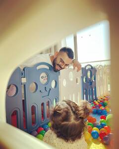 Happy Birthday Vamika: 3 साल की हुई अनुष्का-विराट की लाडली, देखिए पापा-मम्मी संग वामिका की क्यूट फोटोज