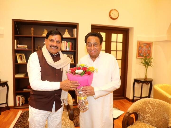 Mohan Yadav Meets Kamal Nath: कमलनाथ से मिलने पहुंचे CM मोहन, एक घंटे तक हुई चर्चा, लोकसभा चुनाव से पहले क्या हैं मुलाकात के मायने? CM Mohan Yadav Meets Kamal Nath for one Hour BJP Congress Meet Ahead of Lok Sabha Election 2024 Mohan Yadav Meets Kamal Nath: कमलनाथ से मिलने पहुंचे CM मोहन, एक घंटे तक हुई चर्चा, लोकसभा चुनाव से पहले क्या हैं मुलाकात के मायने?