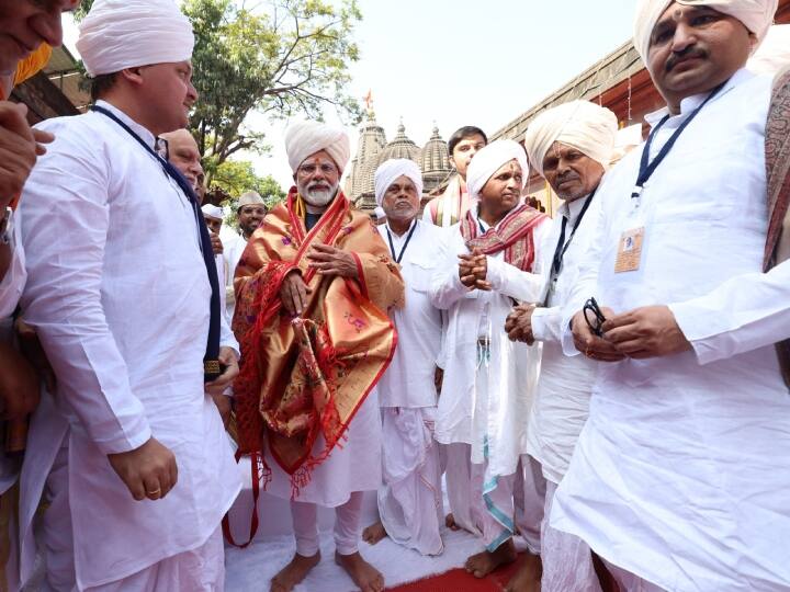 प्रधानमंत्री मोदी का यह दौरा 22 जनवरी को अयोध्या में भव्य राम मंदिर की प्राण प्रतिष्ठा से ठीक 10 दिन पहले हुआ. मोदी ने मंदिर में भगवान गणेश और भगवान राम का 'पूजन' एवं 'आरती' की जिसमें मुख्य पुजारी, महंत सुधीरदास पुजारी ने अनुष्ठान कराया .