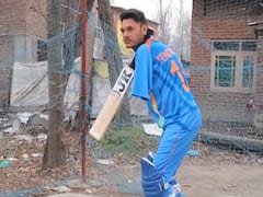 Amir Hussain Lone: Man Who Bowls With Feet And Holds The Bat Between Neck And Shoulder