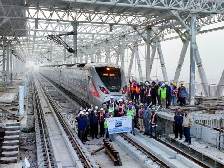 Delhi-Meerut RRTS corridor Namo Bharat train soon run till meerut south station NCRTC gave big hints  NCRTC ने दिल्ली-मेरठ आरआरटीएस कॉरिडोर को लेकर दिए बड़े संकेत, अब यहां तक दौड़ेगी नमो भारत ट्रेन