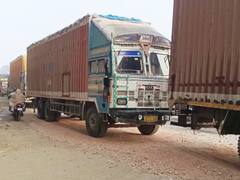 Hit and Run Case: बिहार के नालंदा में ट्रक चालकों का हंगामा, हिट एंड रन कानून के खिलाफ सड़क जाम, देखें तस्वीरें