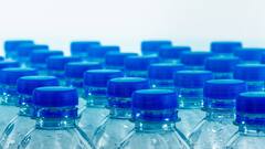 Plastic Bottled Water: প্লাস্টিকের বোতলে জল ? বিষ পান করছেন না তো ?