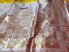 In Pics: बनारस के बुनकर पीएम मोदी को भेंट करेंगे यह खास तोहफा, तस्वीरों में देखिए