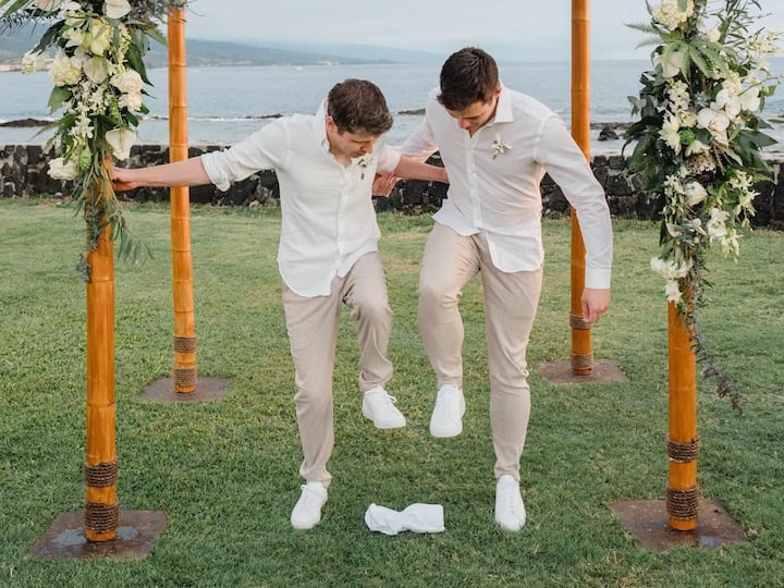 Expressing their aspirations for the future, Altman disclosed to the New York Magazine in September 2023 that the couple is eager to start a family soon. [Image credits: X/@heyBarsee]