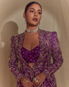 Actress Samyuktha : கலக்கலான உடையில் அசத்தும் வாத்தி நடிகை சம்யுக்தா..!