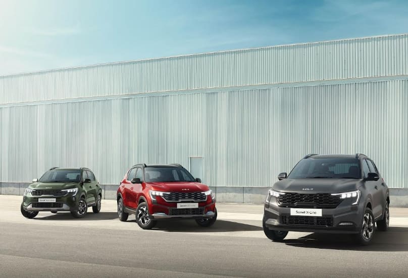 New Kia Sonet Facelift : हायटेक सेफ्टी फीचर्स, 6 एअरबॅग्ज आणि ADAS सिस्टम; सात लाखात लाँच झाली Kia Sonet Facelift! kia sonet facelift launched in india price starts at rs 7 99 price features specification details New Kia Sonet Facelift : हायटेक सेफ्टी फीचर्स, 6 एअरबॅग्ज आणि ADAS सिस्टम; सात लाखात लाँच झाली Kia Sonet Facelift!