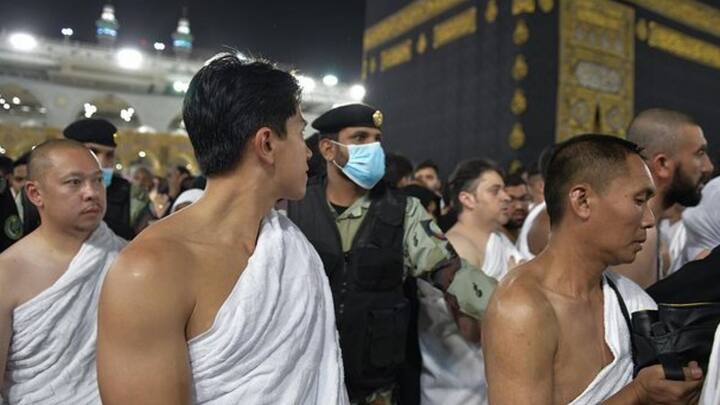 আন্তর্জাতিক রাজনীতি নিয়ে কিংস কলেজ লন্ডন থেকে পড়াশোনা করেছেন প্রিন্স আব্দুল মতীন। আন্তর্জাতিক এবং কূটনীতি বিষয়ে স্নাতকোত্তর ডিগ্রি পান ইউনিভার্সিটি অফ লন্ডন থেকে।  ছবি: ইনস্টাগ্রাম থেকে সংগৃহীত।