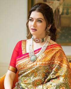 Bhagyashree Photo: સલમાન ખાનની હિરોઈન ભાગ્યશ્રીએ સાડીમાં લૂંટી મહેફીલ, તસવીરો પરથી નજર નહીં હટે