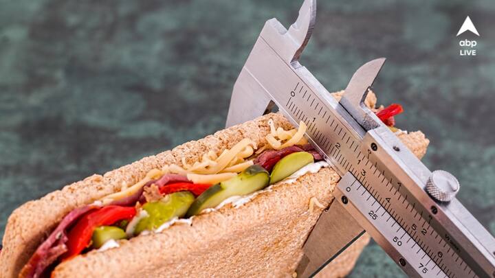 ওজন কমায়: ফাইবারে ভরপুর খাবার শীতের মরসুমি সবজি সিম। ফাইবার অনেকক্ষণ পেট ভরাট রাখে। এতে ওজন নিয়ন্ত্রণে থাকে। (প্রতীকী ছবি সৌজন্য: পিক্স্যাবে)