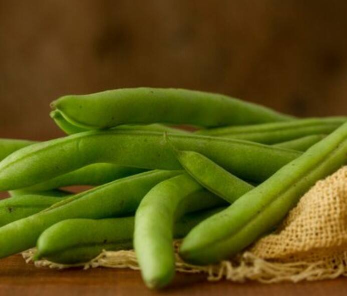 ਜੇਕਰ ਹਰੀ ਫਲੀਆਂ ਨੂੰ ਰੋਜ਼ਾਨਾ ਖਾਧਾ ਜਾਵੇ ਤਾਂ ਇਸ 'ਚ ਮੌਜੂਦ ਫਾਈਬਰ ਕਬਜ਼ ਤੋਂ ਰਾਹਤ ਦਿਵਾਉਂਦਾ ਹੈ ਅਤੇ ਅੰਤੜੀਆਂ ਦੀ ਸਿਹਤ 'ਚ ਸੁਧਾਰ ਕਰਦਾ ਹੈ। ਅਮਰੀਕਨ ਹਾਰਟ ਐਸੋਸੀਏਸ਼ਨ ਦੇ ਅਨੁਸਾਰ, ਇਹ ਕੋਲਨ ਕੈਂਸਰ ਦੇ ਜੋਖਮ ਨੂੰ ਵੀ ਘਟਾਉਂਦਾ ਹੈ।