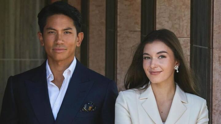 বয়স মাত্র ৩১ বছর। এশিয়ার মোস্ট এলিজিবল ব্যাচেলর ছিলেন এতদিন। এবার সেই তকমা ঘুচল ব্রুনেইয়ের প্রিন্স আব্দুল মতীনের। দীর্ঘদিনের বাগদত্তাকে বিয়ে করলেন তিনি।  ছবি: ইনস্টাগ্রাম থেকে সংগৃহীত।