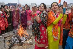 Happy Lohri 2024: Wishes And Messages To Share Amidst Celebrations