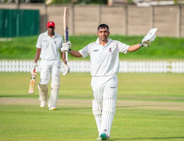 Antum naqvi becomes first player to score triple century for a zimbabwean cricket team   ઝિમ્બાબ્વેના બેટ્સમેને રચ્યો ઈતિહાસ, 300 રન બનાવી આ મોટો રેકોર્ડ પોતાના નામે કર્યો 