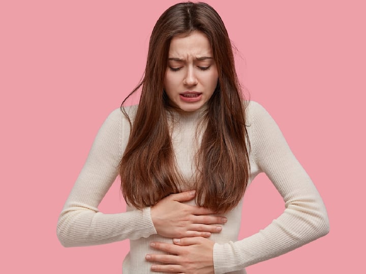 Health Tips : मासिक पाळीत शरीरात दिसणाऱ्या या लक्षणांकडे दुर्लक्ष करू नका, अन्यथा हे गंबीर आजार होऊ शकतात.