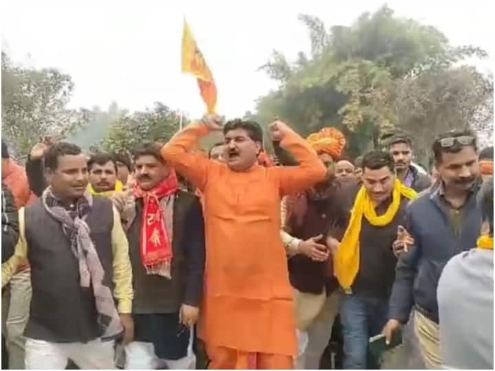 Ram Mandir Pran Pratishtha: भगवान राम का है 'मखौड़ा धाम', बस्ती से रामलला का कनेक्शन बताने 21 किलोमीटर पैदल चले BJP विधायक Ram Mandir Pran Pratishtha bjp mla ajay sharma take out paidal march for makhauda dham ann Ram Mandir Pran Pratishtha: भगवान राम का है 'मखौड़ा धाम', बस्ती से रामलला का कनेक्शन बताने 21 किलोमीटर पैदल चले BJP विधायक